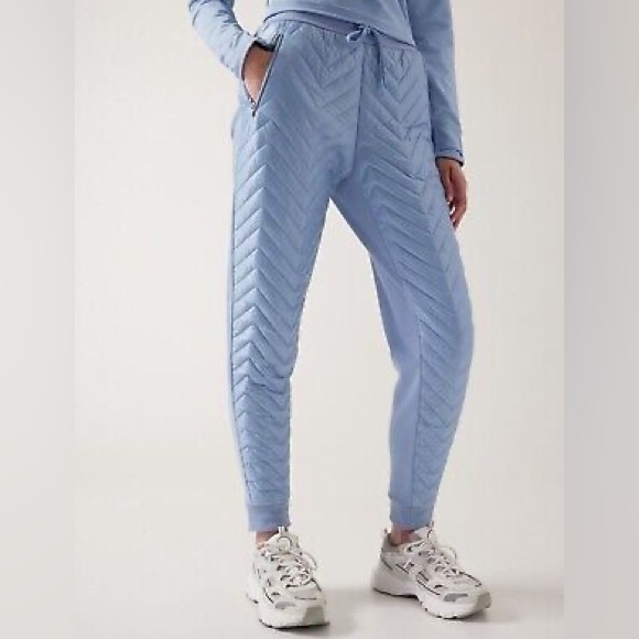 NWT Athleta size 12 Apres Ski Down Jogger - Picture 1 of 10